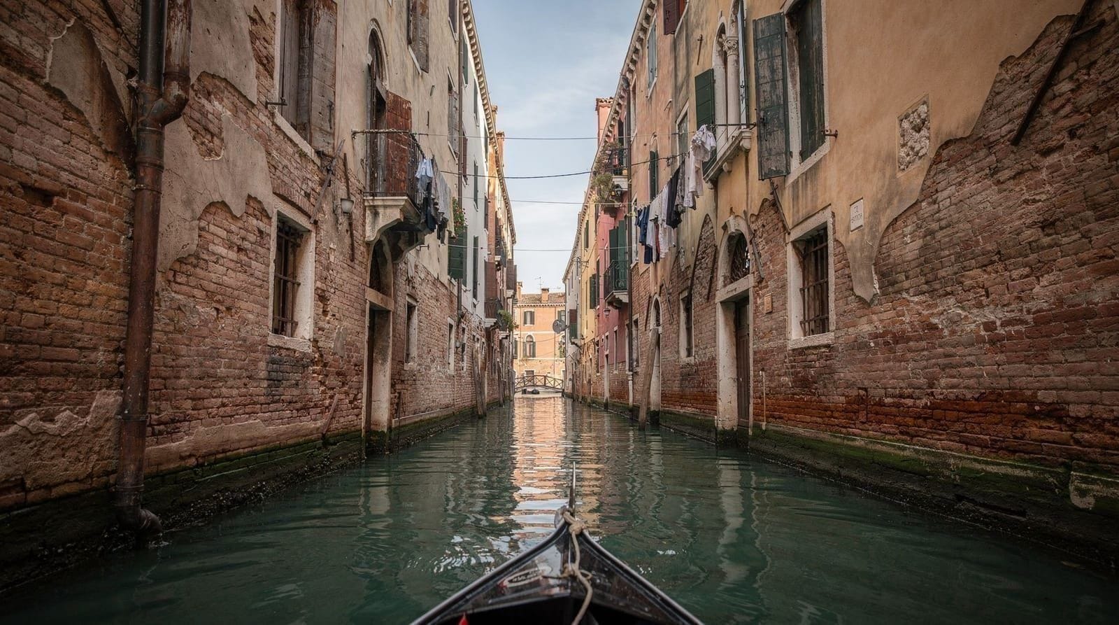 Hidden canals by boat: what we saw when we left the Grand Canal behind — Exploring Venice's quieter rio by electric boat — the routes, the moments, and w