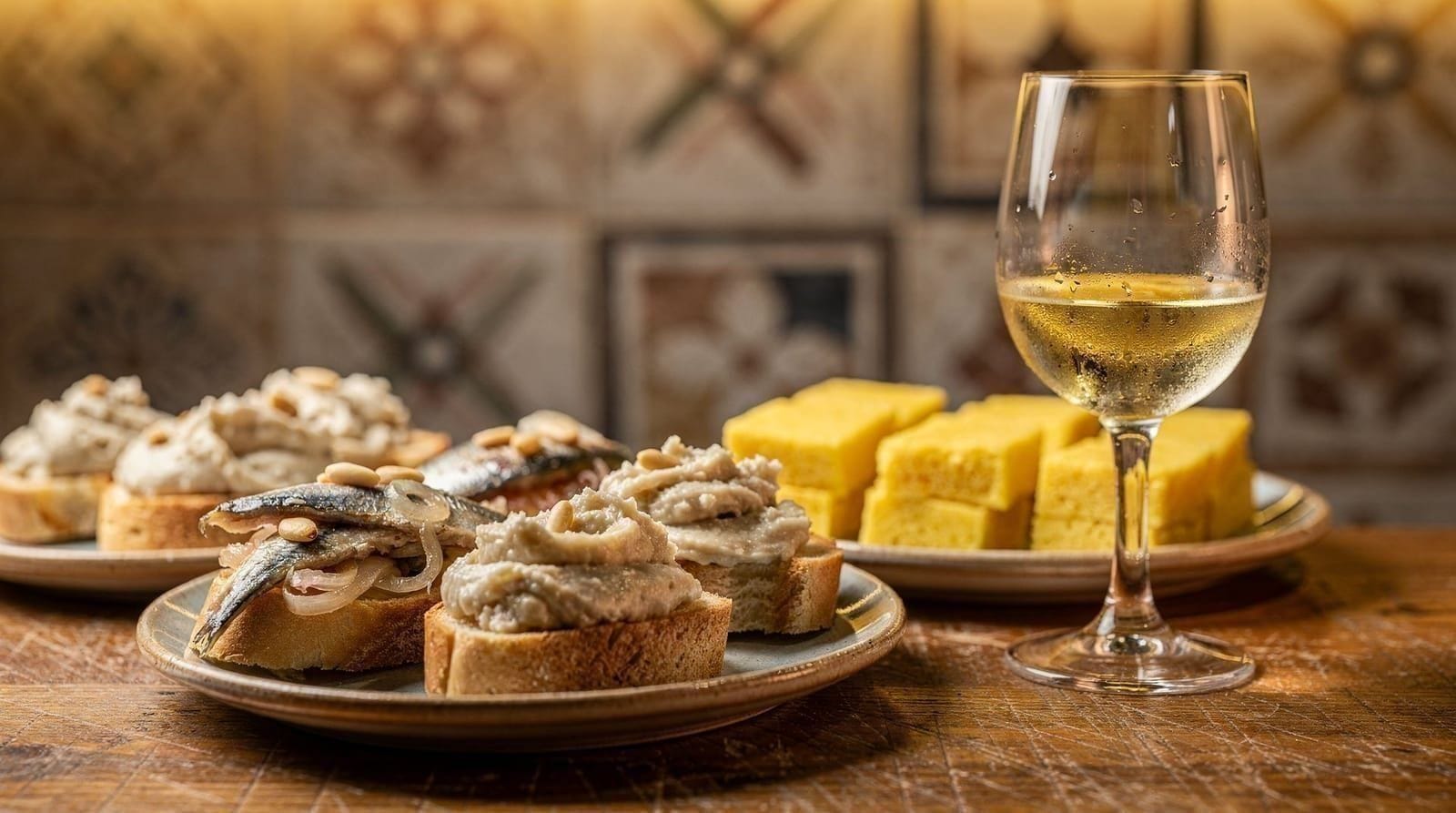 Venice: Rialto market food and wine lunchtime tour