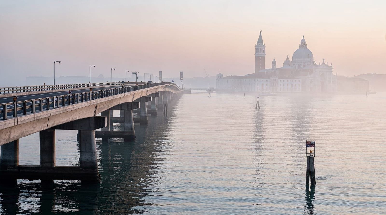 Venice access fee checker — Check if you need to pay Venice's day visitor access fee (Contributo di Accesso)