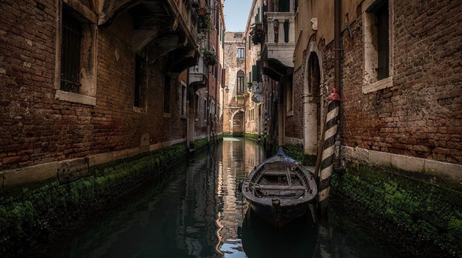Hidden canals tour in Venice: where to go and how to explore the lesser-known waterways — Venice has hundreds of canals beyond the Grand Canal. The best lesser-known wate