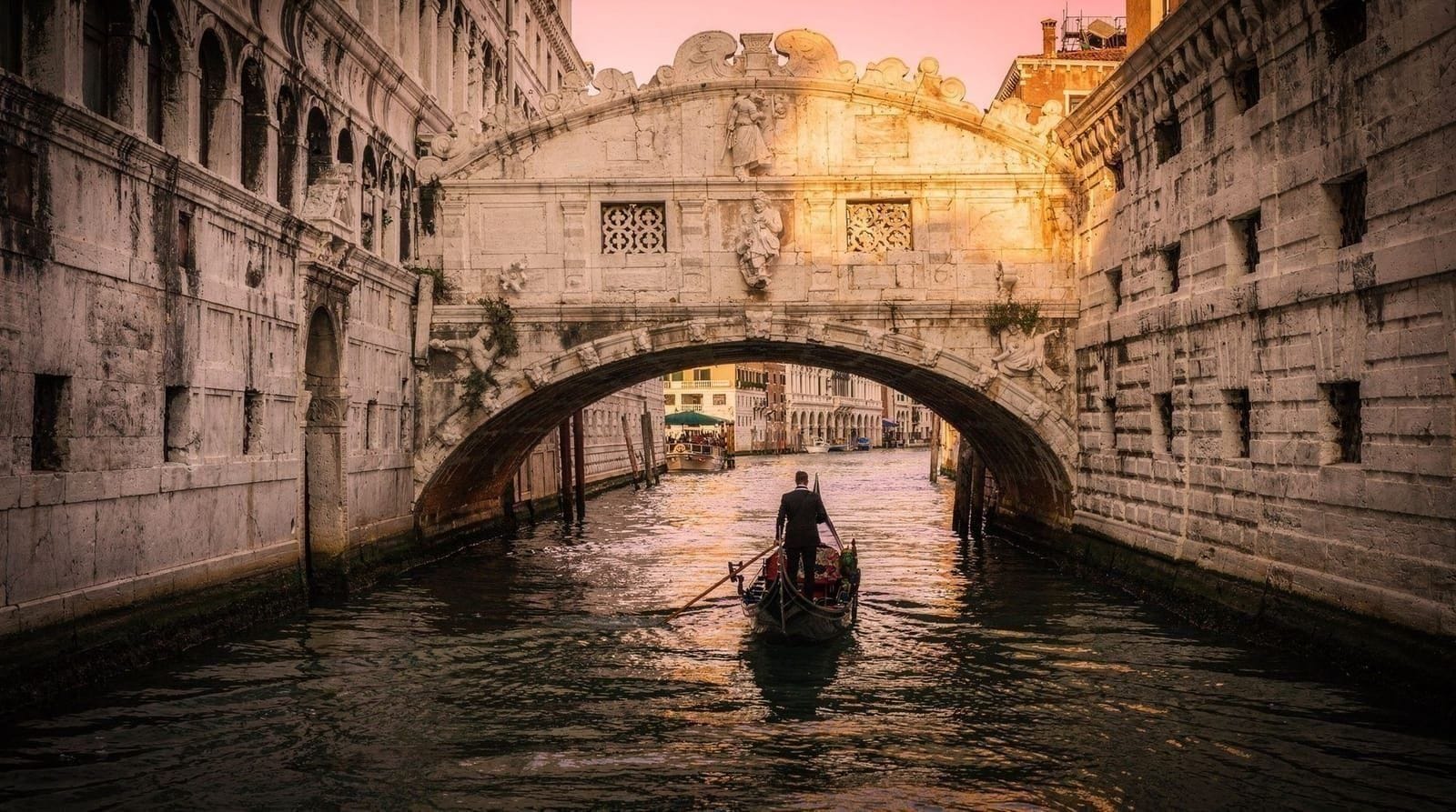 Instagram Venice: the most shareable spots and how to find them without crowds