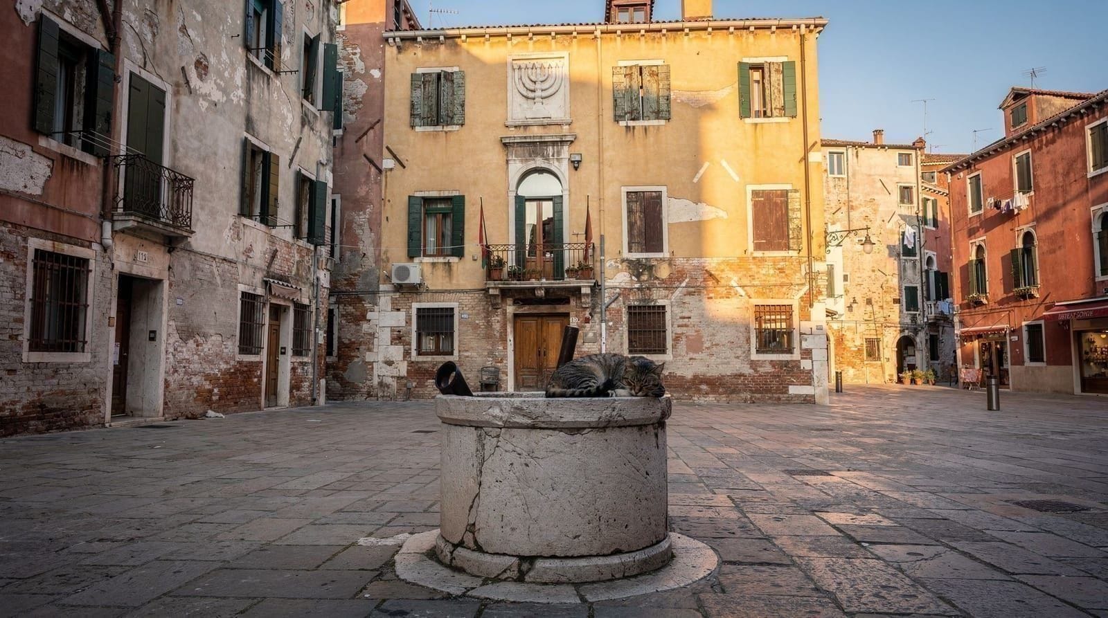 From Venice: explore Verona, Borghetto & Sirmione