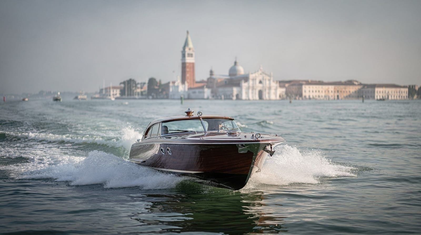Venice water taxi guide: costs, routes, and when it is worth it