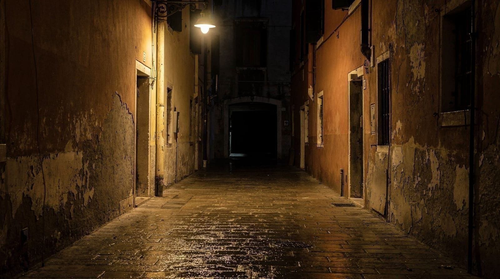Venice ghost tour: honest review — Venice ghost tour 2026 — honest review of ghosts and legends tours, evening crim